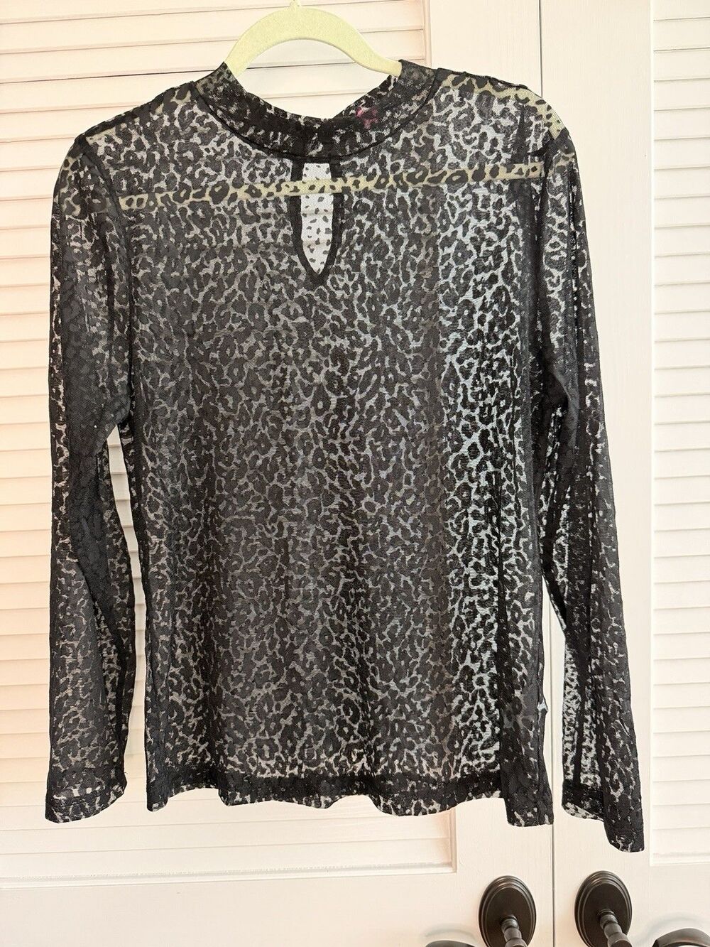 Vince Camuto Leopard Mesh Top Womens Small Black Sheer Long Sleeve Mock Neck